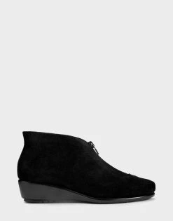 Best Sale 🥰 Aerosoles 👩 Women's Ankle Boot In Black Black Suede 🎉
